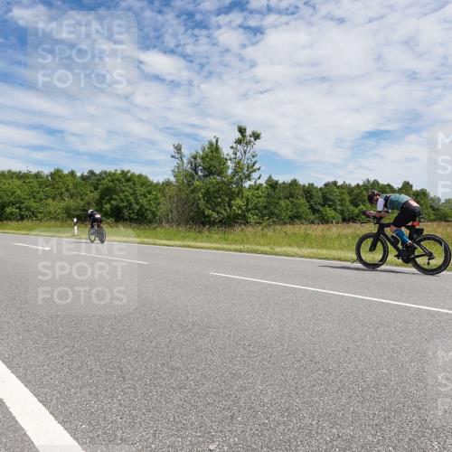 21.06.2026 - Viking Triathlon Michael Burmester http://msf.ph/oto/9871507 21.06.2026 12:19:56 Radfahren 42, 133, 133, 144, 231, 401, 443 meine-sportfotos.de