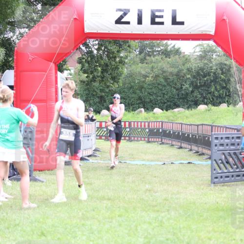 21.06.2026 - 29. Vierlanden-Triathlon Andreas Tolksdorf http://msf.ph/oto/9871511 21.06.2026 10:55:43 Ziel 339, 339 meine-sportfotos.de