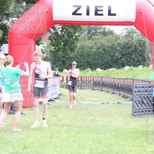 21.06.2026 - 29. Vierlanden-Triathlon Andreas Tolksdorf http://msf.ph/oto/9871536 21.06.2026 10:55:43 Ziel 339, 339 meine-sportfotos.de
