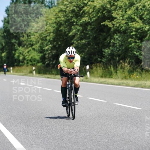 21.06.2026 - Viking Triathlon Michael Burmester http://msf.ph/oto/9871542 21.06.2026 12:40:47 Radfahren 40, 200, 213, 285, 332, 345, 404, 466, 515, 568, 604 meine-sportfotos.de