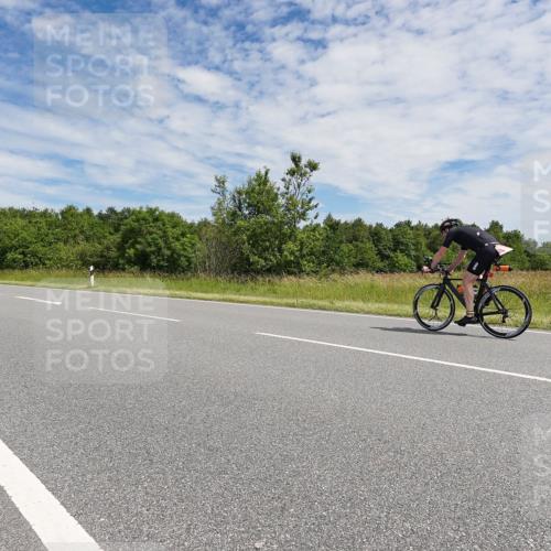 21.06.2026 - Viking Triathlon Michael Burmester http://msf.ph/oto/9871546 21.06.2026 12:20:25 Radfahren 51, 143, 190, 372, 379, 609 meine-sportfotos.de