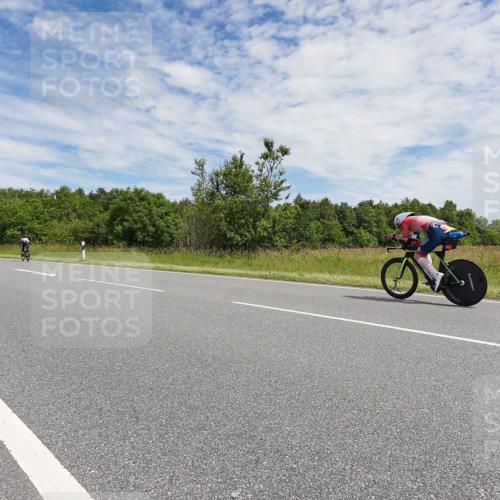 21.06.2026 - Viking Triathlon Michael Burmester http://msf.ph/oto/9871559 21.06.2026 12:20:35 Radfahren 51, 190, 213, 345, 379, 379, 609 meine-sportfotos.de