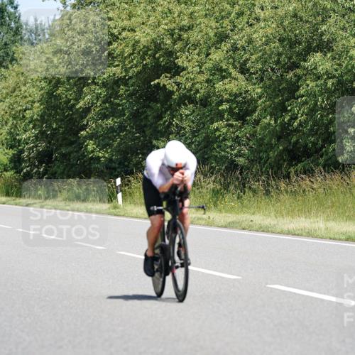 21.06.2026 - Viking Triathlon Michael Burmester http://msf.ph/oto/9871573 21.06.2026 12:40:53 Radfahren 40, 200, 213, 285, 332, 345, 404, 466, 498, 515, 566, 568, 604, 656 meine-sportfotos.de