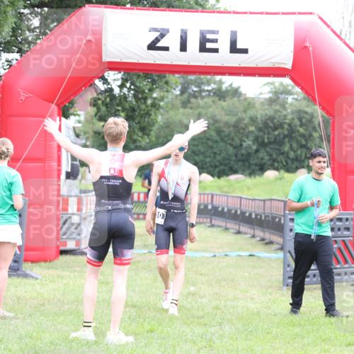 21.06.2026 - 29. Vierlanden-Triathlon Andreas Tolksdorf http://msf.ph/oto/9871582 21.06.2026 10:55:51 Ziel 339, 339 meine-sportfotos.de