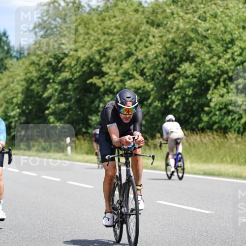 21.06.2026 - Viking Triathlon Michael Burmester http://msf.ph/oto/9871627 21.06.2026 12:40:59 Radfahren 40, 192, 200, 285, 332, 404, 466, 491, 498, 566, 568, 604, 656 meine-sportfotos.de