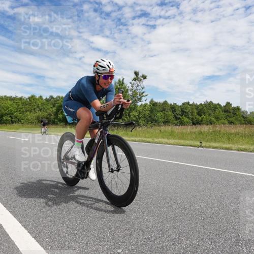 21.06.2026 - Viking Triathlon Michael Burmester http://msf.ph/oto/9871645 21.06.2026 12:21:34 Radfahren 100, 102, 147, 161, 214, 214, 234, 249, 275, 399, 465, 475, 505, 508, 650 meine-sportfotos.de