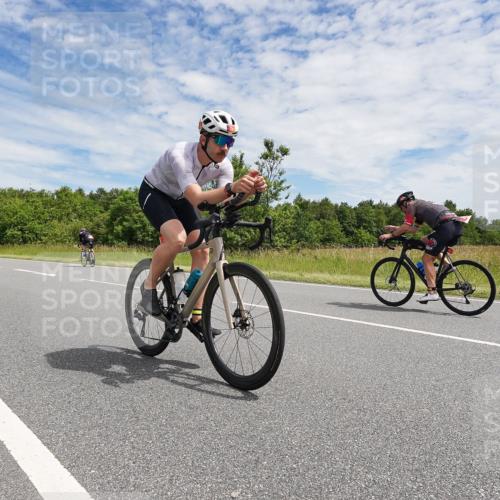 21.06.2026 - Viking Triathlon Michael Burmester http://msf.ph/oto/9871671 21.06.2026 12:21:44 Radfahren 100, 100, 102, 202, 214, 234, 249, 321, 399, 465, 469, 475, 505, 508, 533, 624, 632, 650 meine-sportfotos.de