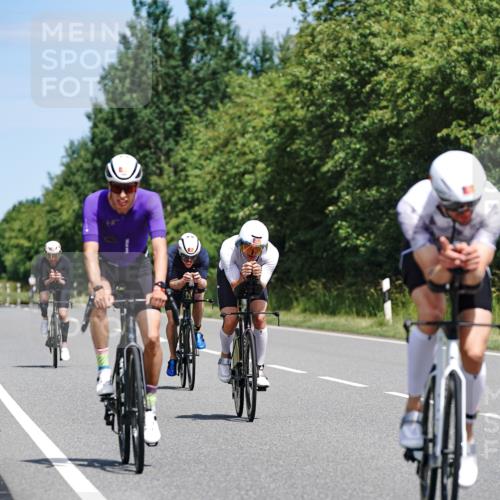21.06.2026 - Viking Triathlon Michael Burmester http://msf.ph/oto/9871709 21.06.2026 12:41:23 Radfahren 43, 82, 117, 147, 183, 192, 321, 369, 391, 425, 469, 491, 491, 650 meine-sportfotos.de