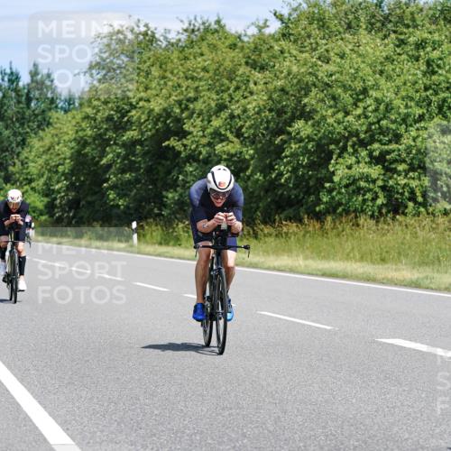 21.06.2026 - Viking Triathlon Michael Burmester http://msf.ph/oto/9871738 21.06.2026 12:41:24 Radfahren 43, 82, 117, 147, 183, 321, 369, 391, 425, 469, 491, 650 meine-sportfotos.de