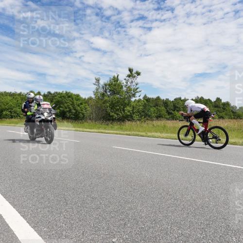 21.06.2026 - Viking Triathlon Michael Burmester http://msf.ph/oto/9871742 21.06.2026 12:22:14 Radfahren 41, 53, 83, 86, 192, 205, 219, 238, 239, 243, 262, 318, 369, 429, 456, 467, 548, 606, 644, 645, 668, 670 meine-sportfotos.de