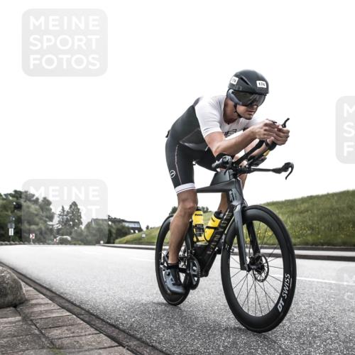 21.06.2026 - 29. Vierlanden-Triathlon H.Heesch http://msf.ph/oto/9871751 21.06.2026 10:39:20 Radfahren 174, 181 meine-sportfotos.de