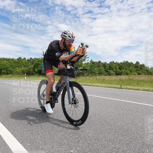 21.06.2026 - Viking Triathlon Michael Burmester http://msf.ph/oto/9871765 21.06.2026 12:22:27 Radfahren 94, 132, 142, 192, 262, 279, 318, 369, 442, 523, 548, 606, 644 meine-sportfotos.de