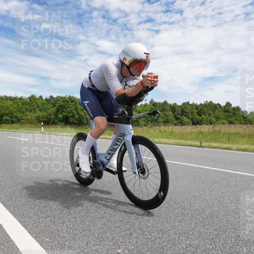 21.06.2026 - Viking Triathlon Michael Burmester http://msf.ph/oto/9871779 21.06.2026 12:22:30 Radfahren 94, 132, 142, 192, 262, 279, 318, 329, 369, 442, 523, 548, 644 meine-sportfotos.de