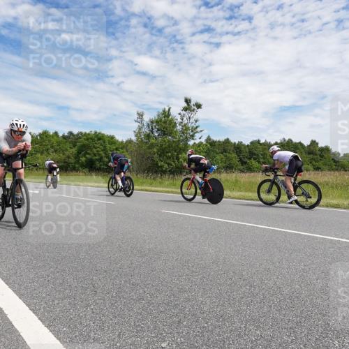21.06.2026 - Viking Triathlon Michael Burmester http://msf.ph/oto/9871800 21.06.2026 12:22:45 Radfahren 132, 134, 142, 158, 279, 329, 364, 436, 442, 577, 630 meine-sportfotos.de