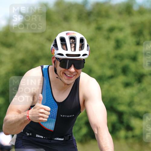21.06.2026 - Viking Triathlon Michael Burmester http://msf.ph/oto/9871831 21.06.2026 12:41:57 Radfahren 291, 291, 339, 398, 417, 440, 523, 630 meine-sportfotos.de