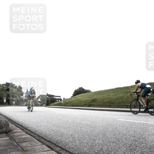 21.06.2026 - 29. Vierlanden-Triathlon H.Heesch http://msf.ph/oto/9871834 21.06.2026 10:41:03 Radfahren 265, 301 meine-sportfotos.de
