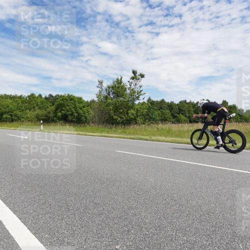 21.06.2026 - Viking Triathlon Michael Burmester http://msf.ph/oto/9871860 21.06.2026 12:23:08 Radfahren 258, 364, 407, 470, 602 meine-sportfotos.de