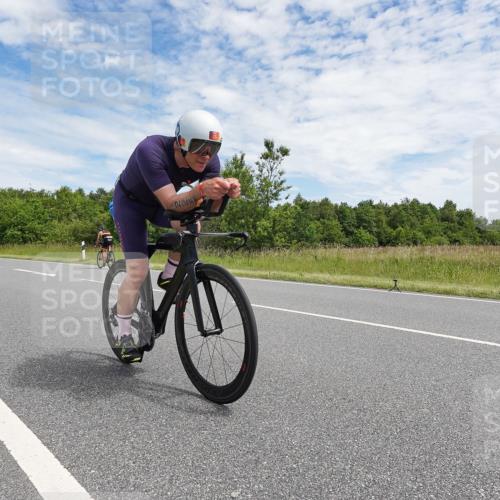 21.06.2026 - Viking Triathlon Michael Burmester http://msf.ph/oto/9871881 21.06.2026 12:23:34 Radfahren 8, 16, 65, 73, 98, 103, 126, 136, 165, 177, 223, 225, 256, 380, 388, 457, 546, 563, 569, 605, 615, 634, 654 meine-sportfotos.de
