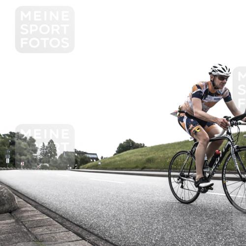 21.06.2026 - 29. Vierlanden-Triathlon H.Heesch http://msf.ph/oto/9871895 21.06.2026 10:42:27 Radfahren 5, 147, 449 meine-sportfotos.de