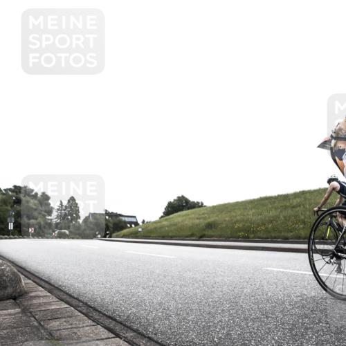 21.06.2026 - 29. Vierlanden-Triathlon H.Heesch http://msf.ph/oto/9871902 21.06.2026 10:42:27 Radfahren 5, 147, 449 meine-sportfotos.de