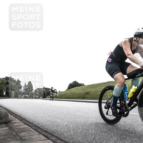 21.06.2026 - 29. Vierlanden-Triathlon H.Heesch http://msf.ph/oto/9871955 21.06.2026 10:42:45 Radfahren 235 meine-sportfotos.de