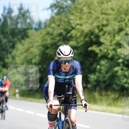 21.06.2026 - Viking Triathlon Michael Burmester http://msf.ph/oto/9871957 21.06.2026 12:42:33 Radfahren 61, 92, 134, 144, 158, 170, 171, 222, 262, 318, 324, 577, 632 meine-sportfotos.de