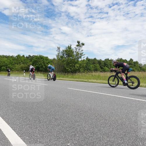 21.06.2026 - Viking Triathlon Michael Burmester http://msf.ph/oto/9872019 21.06.2026 12:24:13 Radfahren 58, 353, 357, 357, 358, 534 meine-sportfotos.de