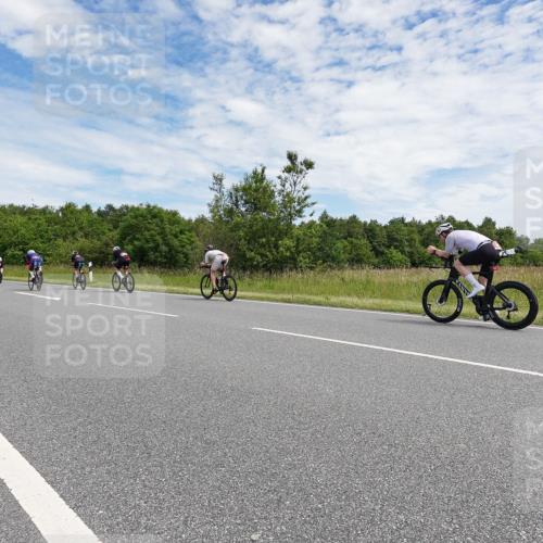 21.06.2026 - Viking Triathlon Michael Burmester http://msf.ph/oto/9872031 21.06.2026 12:24:15 Radfahren 58, 164, 353, 357, 358, 534 meine-sportfotos.de