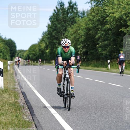 21.06.2026 - Viking Triathlon Michael Burmester http://msf.ph/oto/9872037 21.06.2026 12:42:58 Radfahren 160, 160, 243, 346, 434, 654 meine-sportfotos.de