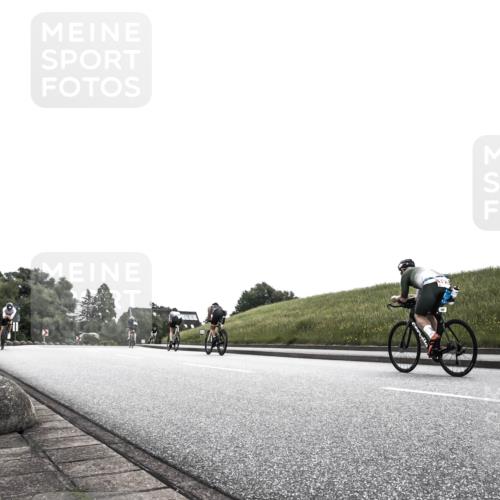 21.06.2026 - 29. Vierlanden-Triathlon H.Heesch http://msf.ph/oto/9872053 21.06.2026 10:43:25 Radfahren 96, 130, 187 meine-sportfotos.de