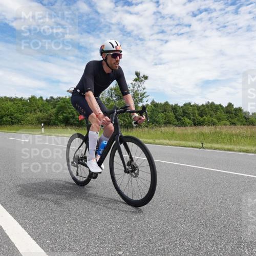 21.06.2026 - Viking Triathlon Michael Burmester http://msf.ph/oto/9872065 21.06.2026 12:24:42 Radfahren 54, 208, 350, 352, 362, 494, 660, 660 meine-sportfotos.de