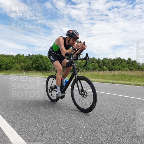 21.06.2026 - Viking Triathlon Michael Burmester http://msf.ph/oto/9872101 21.06.2026 12:25:02 Radfahren 48, 54, 91, 166, 173, 176, 179, 206, 306, 313, 348, 565, 608 meine-sportfotos.de