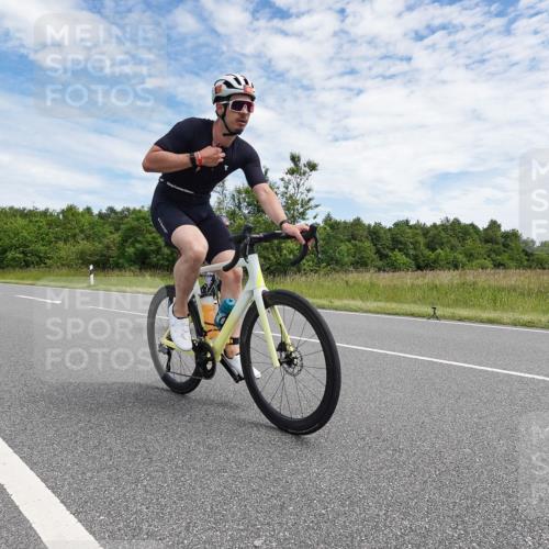 21.06.2026 - Viking Triathlon Michael Burmester http://msf.ph/oto/9872106 21.06.2026 12:25:04 Radfahren 48, 55, 91, 166, 173, 176, 179, 206, 306, 313, 348, 565, 608 meine-sportfotos.de