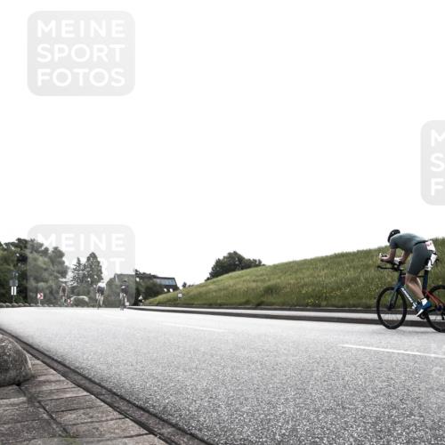 21.06.2026 - 29. Vierlanden-Triathlon H.Heesch http://msf.ph/oto/9872151 21.06.2026 10:44:22 Radfahren 131, 356, 459, 468 meine-sportfotos.de