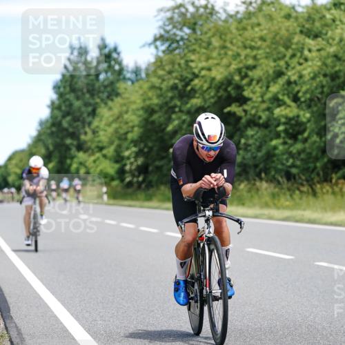 21.06.2026 - Viking Triathlon Michael Burmester http://msf.ph/oto/9872154 21.06.2026 12:43:36 Radfahren 30, 41, 51, 86, 202, 225, 234, 258, 279, 343, 374, 388, 429, 508, 509, 563, 602, 605, 645, 668, 670 meine-sportfotos.de