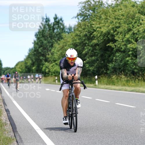 21.06.2026 - Viking Triathlon Michael Burmester http://msf.ph/oto/9872167 21.06.2026 12:43:38 Radfahren 30, 41, 51, 86, 202, 225, 234, 258, 279, 343, 374, 388, 429, 508, 509, 563, 605, 645, 668, 670 meine-sportfotos.de