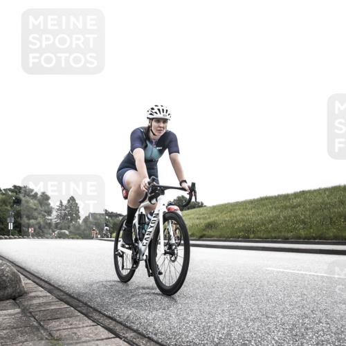 21.06.2026 - 29. Vierlanden-Triathlon H.Heesch http://msf.ph/oto/9872184 21.06.2026 10:44:34 Radfahren 173, 227 meine-sportfotos.de