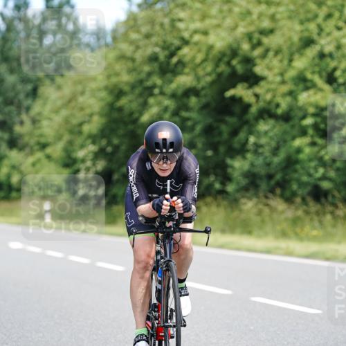 21.06.2026 - Viking Triathlon Michael Burmester http://msf.ph/oto/9872187 21.06.2026 12:43:42 Radfahren 30, 41, 51, 86, 202, 225, 234, 258, 279, 343, 374, 388, 508, 509, 563, 605, 645, 668 meine-sportfotos.de