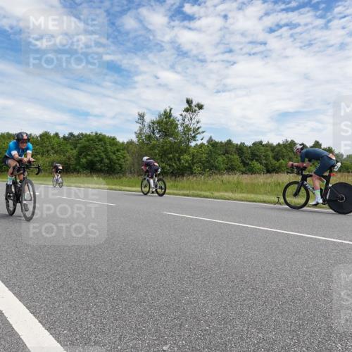 21.06.2026 - Viking Triathlon Michael Burmester http://msf.ph/oto/9872193 21.06.2026 12:25:55 Radfahren 139, 267, 276, 310, 509, 531, 635, 646, 665, 666 meine-sportfotos.de