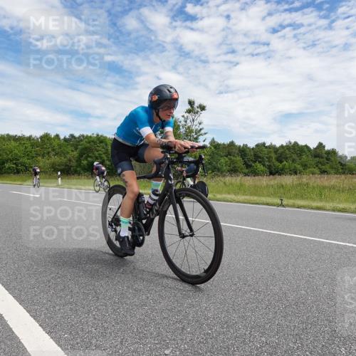 21.06.2026 - Viking Triathlon Michael Burmester http://msf.ph/oto/9872197 21.06.2026 12:25:55 Radfahren 139, 267, 276, 310, 509, 531, 635, 646, 665, 666 meine-sportfotos.de