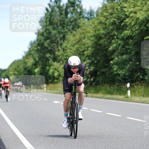 21.06.2026 - Viking Triathlon Michael Burmester http://msf.ph/oto/9872215 21.06.2026 12:43:47 Radfahren 30, 51, 225, 225, 234, 258, 279, 343, 372, 374, 388, 465, 508, 509, 563, 605, 645 meine-sportfotos.de