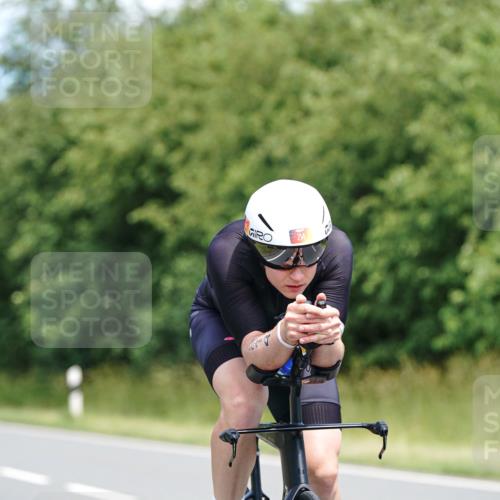 21.06.2026 - Viking Triathlon Michael Burmester http://msf.ph/oto/9872234 21.06.2026 12:43:48 Radfahren 30, 51, 225, 225, 234, 258, 279, 343, 372, 374, 388, 465, 508, 509, 563, 576, 605, 645 meine-sportfotos.de