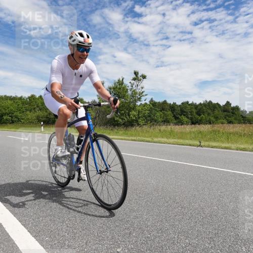 21.06.2026 - Viking Triathlon Michael Burmester http://msf.ph/oto/9872258 21.06.2026 12:26:16 Radfahren 211, 230, 232, 312, 510, 635, 638 meine-sportfotos.de