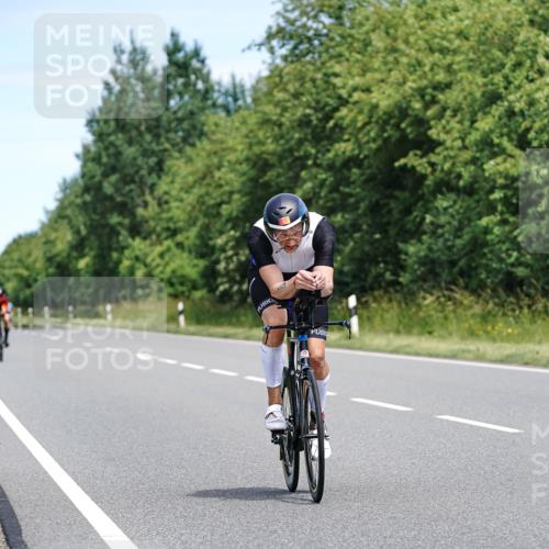 21.06.2026 - Viking Triathlon Michael Burmester http://msf.ph/oto/9872275 21.06.2026 12:43:57 Radfahren 30, 225, 225, 258, 279, 343, 372, 465, 470, 508, 576 meine-sportfotos.de