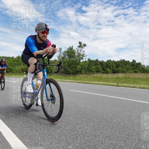 21.06.2026 - Viking Triathlon Michael Burmester http://msf.ph/oto/9872292 21.06.2026 12:27:02 Radfahren 90, 118, 127, 218, 226, 330, 366, 411, 444, 554, 561, 625 meine-sportfotos.de