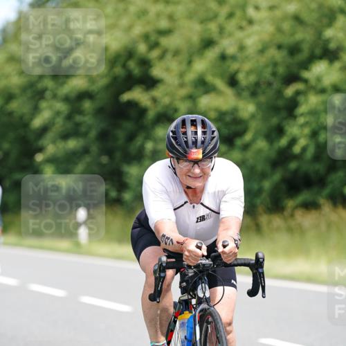21.06.2026 - Viking Triathlon Michael Burmester http://msf.ph/oto/9872360 21.06.2026 12:44:16 Radfahren 59, 161, 207, 341, 347, 350, 353, 470, 475, 534, 564, 576 meine-sportfotos.de