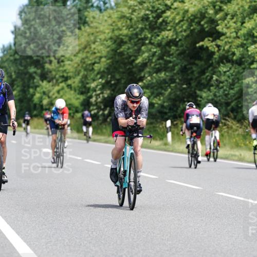 21.06.2026 - Viking Triathlon Michael Burmester http://msf.ph/oto/9872404 21.06.2026 12:44:27 Radfahren 59, 102, 161, 207, 341, 347, 353, 395, 456, 475, 534, 564, 623 meine-sportfotos.de