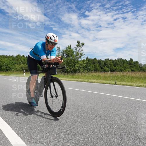 21.06.2026 - Viking Triathlon Michael Burmester http://msf.ph/oto/9872407 21.06.2026 12:28:26 Radfahren 57, 326, 438, 438, 621 meine-sportfotos.de