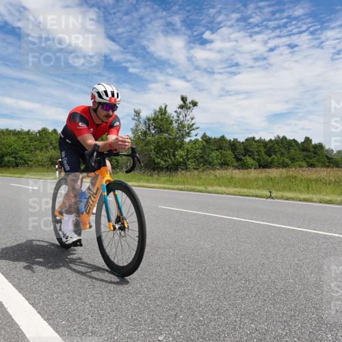 21.06.2026 - Viking Triathlon Michael Burmester http://msf.ph/oto/9872442 21.06.2026 12:29:03 Radfahren 20, 64, 84, 89, 317, 460, 522, 542, 549, 552, 555, 612, 619, 661 meine-sportfotos.de