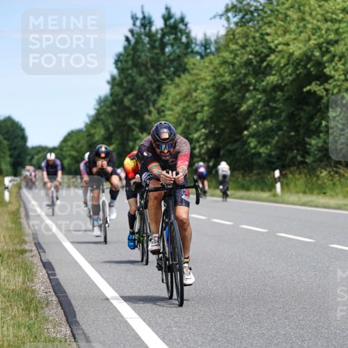 21.06.2026 - Viking Triathlon Michael Burmester http://msf.ph/oto/9872448 21.06.2026 12:44:38 Radfahren 53, 59, 102, 177, 264, 341, 358, 395, 456, 534, 623 meine-sportfotos.de